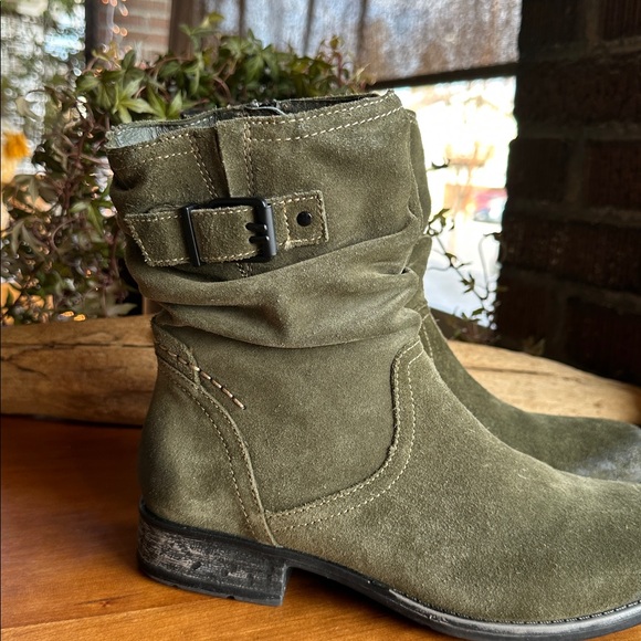 Earth Beaufort olive green suede slouch boho ankle boot w/flannel lining. Sz 8.5 - Picture 4 of 11